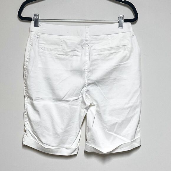 NWT Chico’s Comfort Utility Convertible Bermuda Slim Short White Womens SZ 00 - Picture 2 of 5